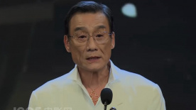 二次元摸胸视频